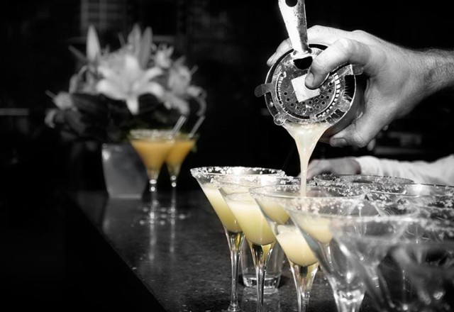 ¿Cómo surgió el primer coctel?